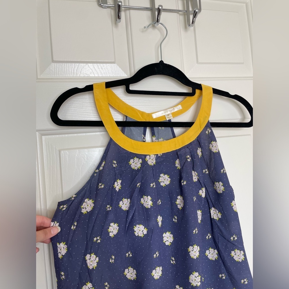 Jenny Han blue and yellow floral 100% silk sleeveless high low blouse | M - Picture 3 of 8